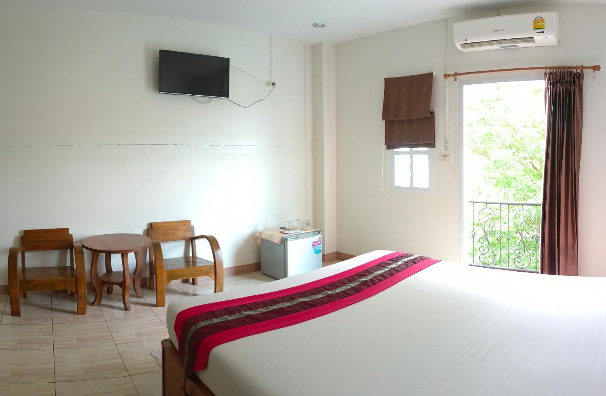 Maesot Siri Hotel Mae Sot Exterior photo