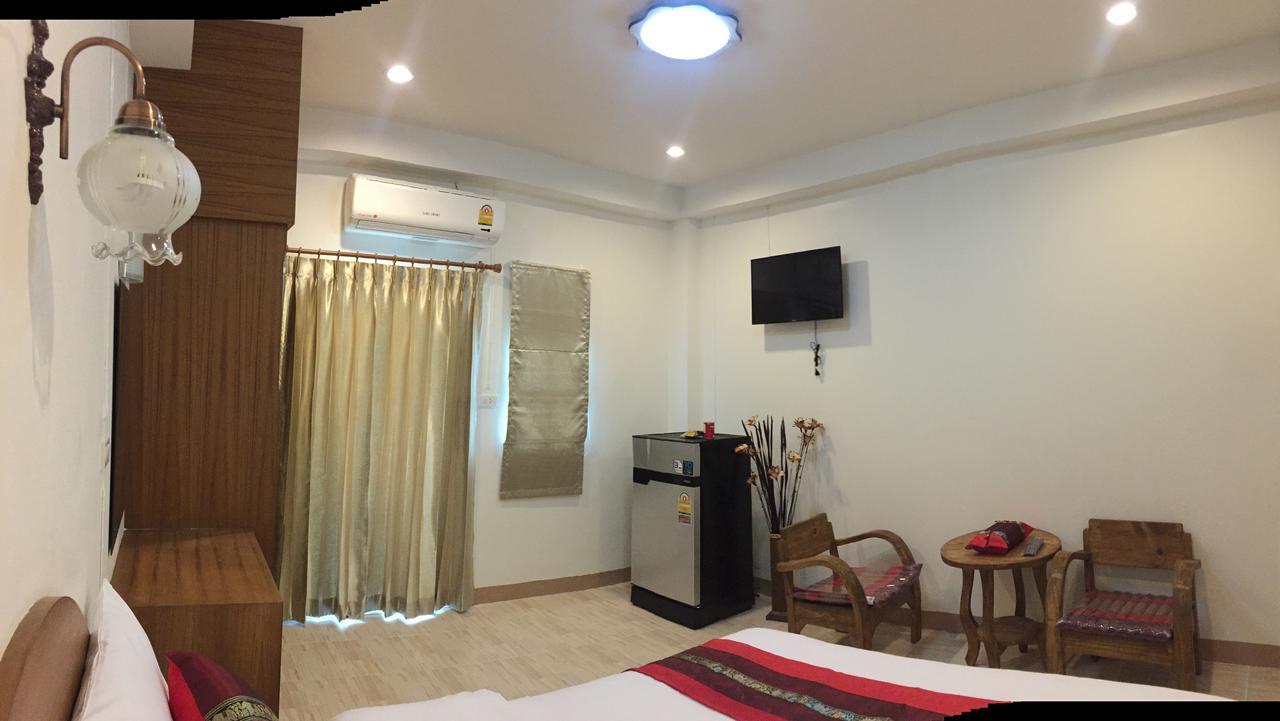Maesot Siri Hotel Mae Sot Exterior photo